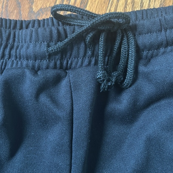 🌿SHEIN Women’s black sweatpants, size Tall Large🌿 - Picture 3 of 4
